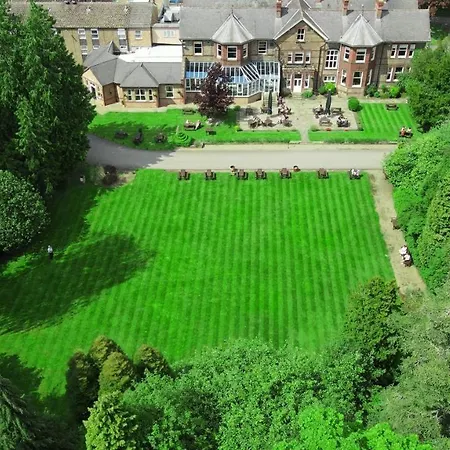 Burn Hall Hotel Huby