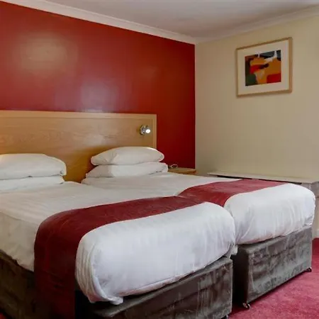 Burn Hall Hotel 3*