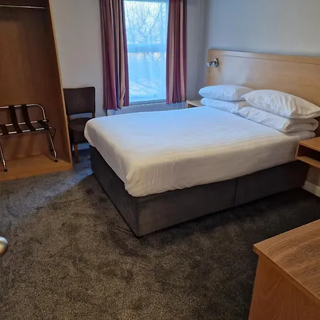 Burn Hall Hotel Huby